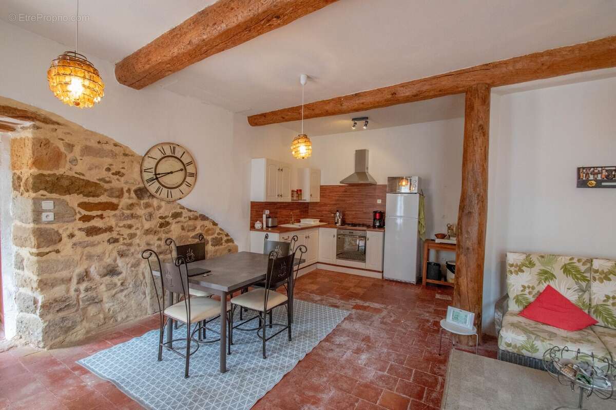 Maison à NEVIAN
