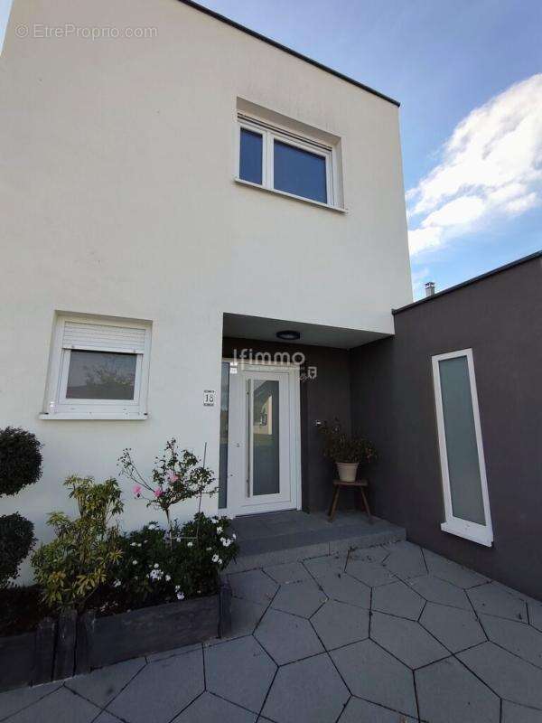 Maison à SCHIRRHOFFEN