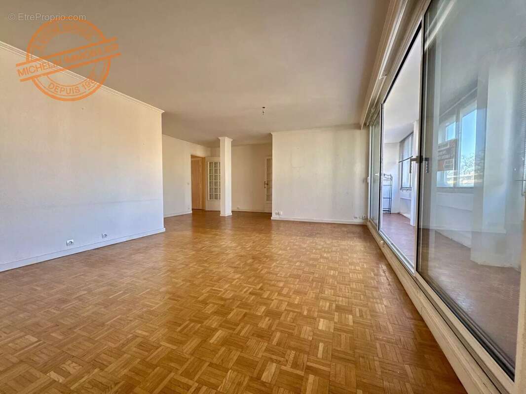 Appartement à LYON-9E