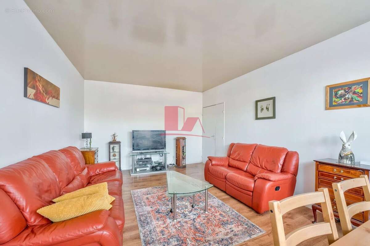 Appartement à ISSY-LES-MOULINEAUX