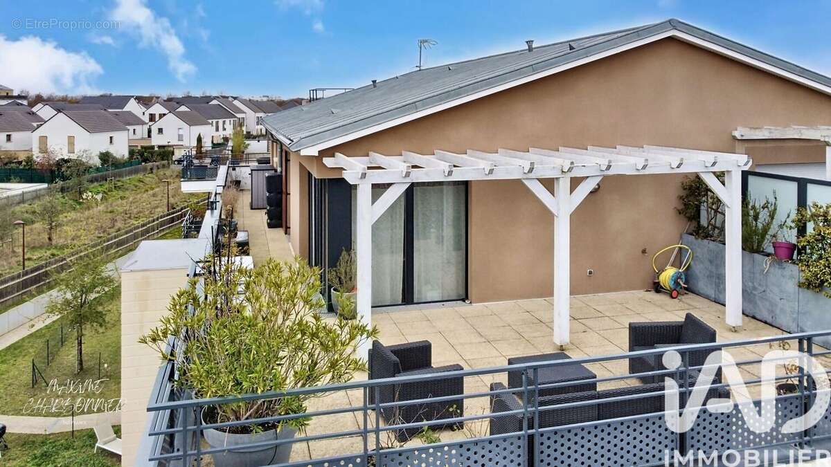 Photo 3 - Appartement à VERT-SAINT-DENIS