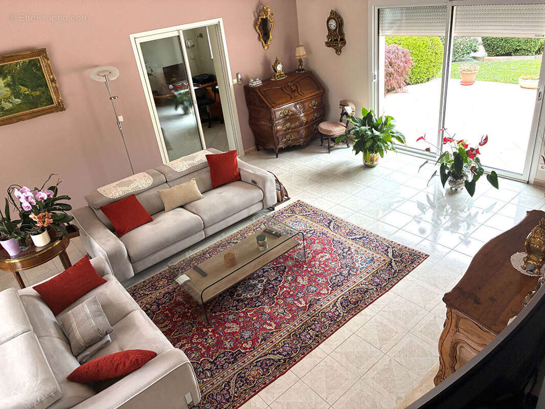 Maison à SAINTE-LIVRADE-SUR-LOT