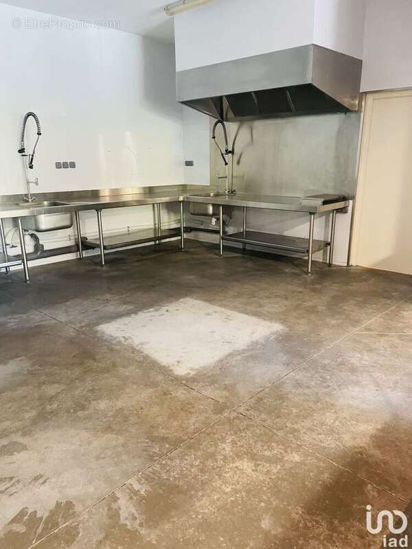 Photo 6 - Commerce à CROIX