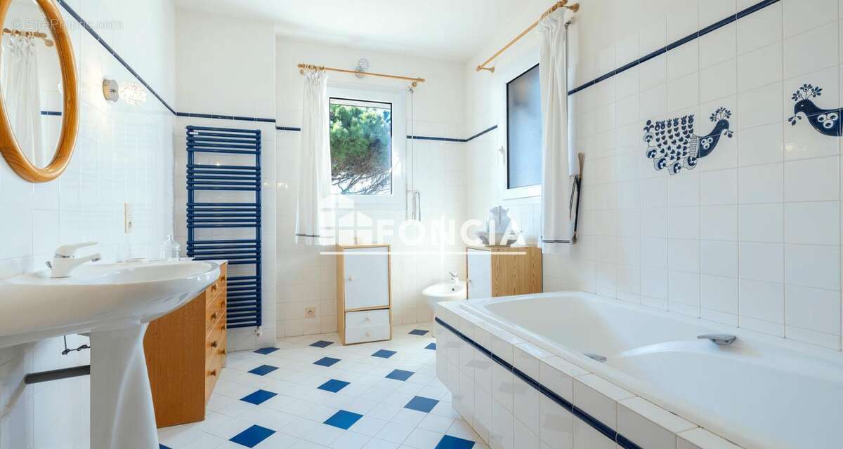 Maison à ANGOULINS