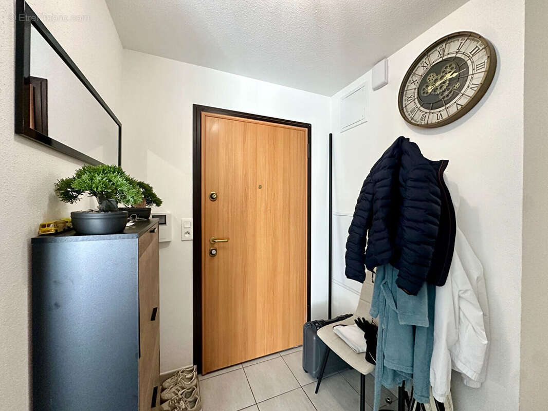 Dernier étage  : T3 avec garage et terrasse - Montboucons - photo 3
