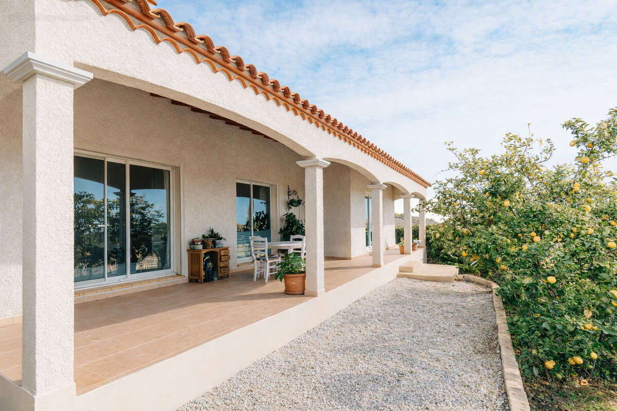 Découvrez cette belle villa de 153m2 avec appartement indépendant de 38m2 au calme - photo 2