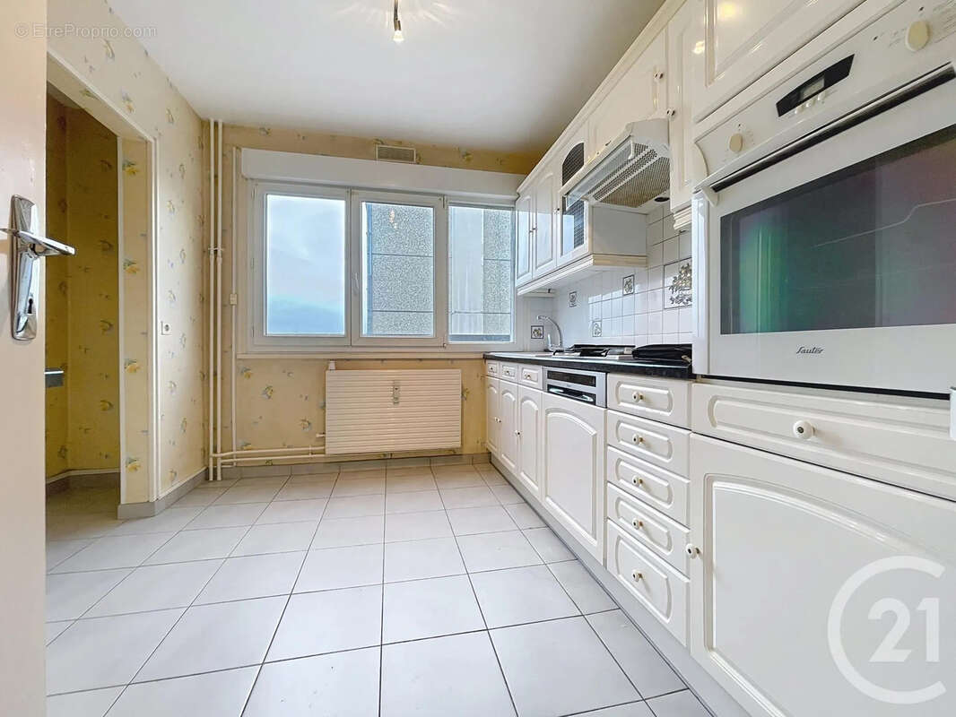 Appartement 70 m² à Troyes  - photo 3