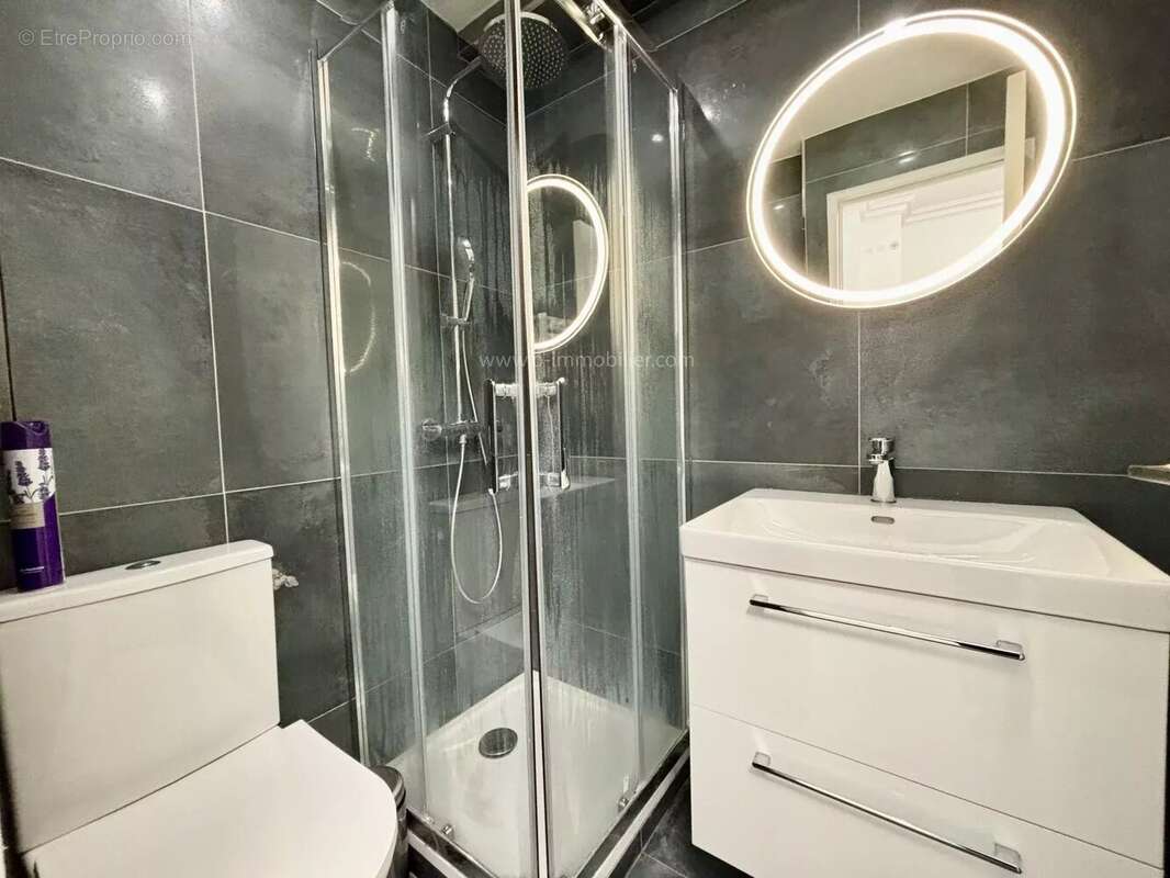 Appartement à PARIS-20E