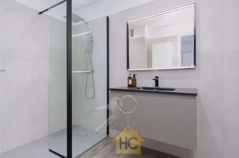 Appartement à LE CANNET