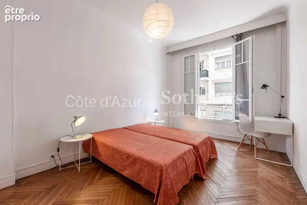 Nice Gambetta – Appartement 3 Pièces Rénové avec Charme, style Art Déco et Calme - photo 9