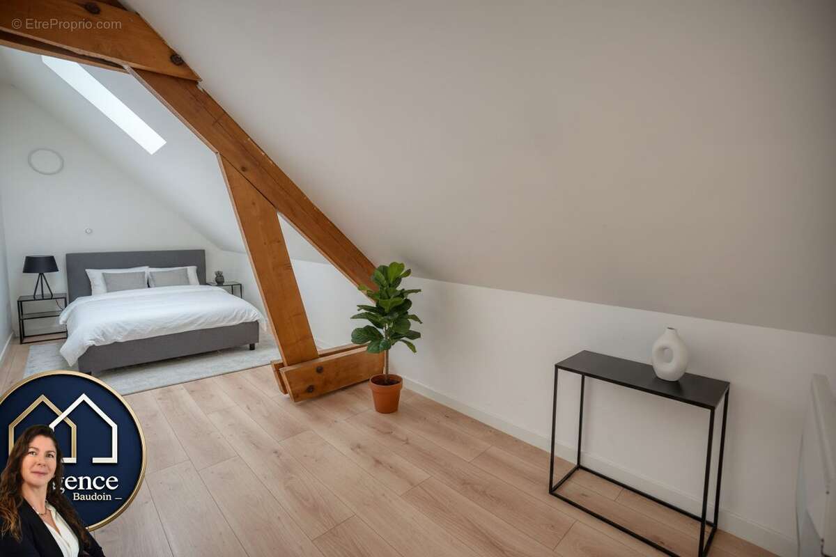 Maison 126 m² à Nogent-Le-Roi  - photo 6