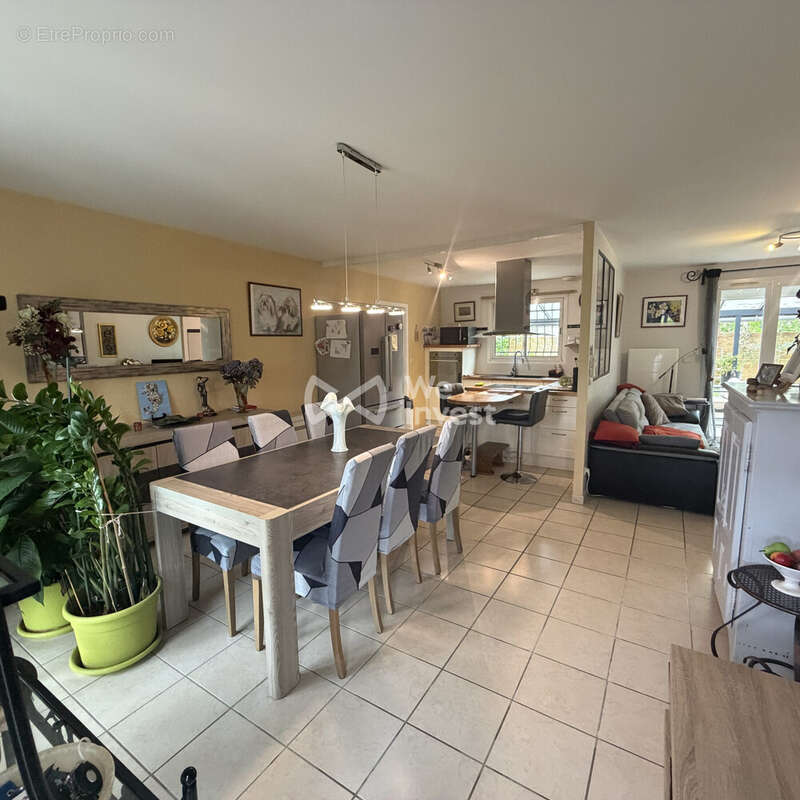 Maison à PAYRIN-AUGMONTEL