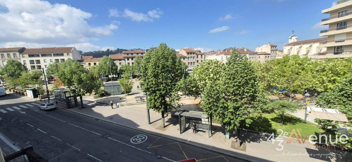 Appartement à SAINT-ETIENNE