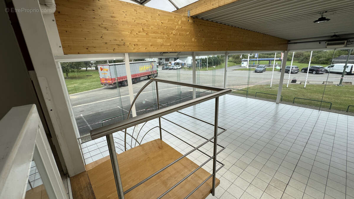 Commerce à SUNDHOUSE