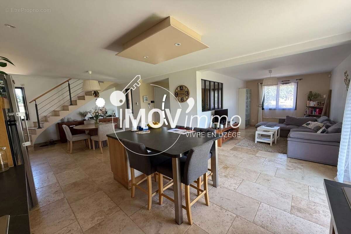 Maison 120 m² à Saint-Quentin-La-Poterie  - photo 5