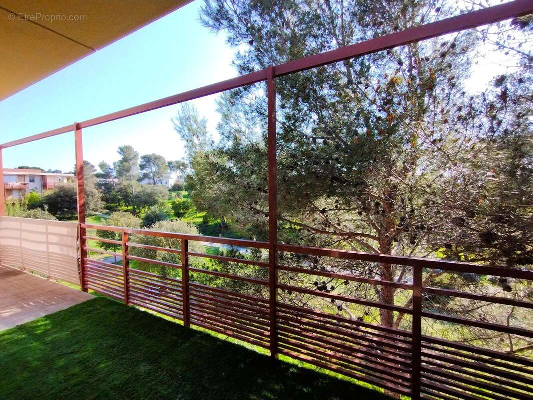 Appartement à FREJUS