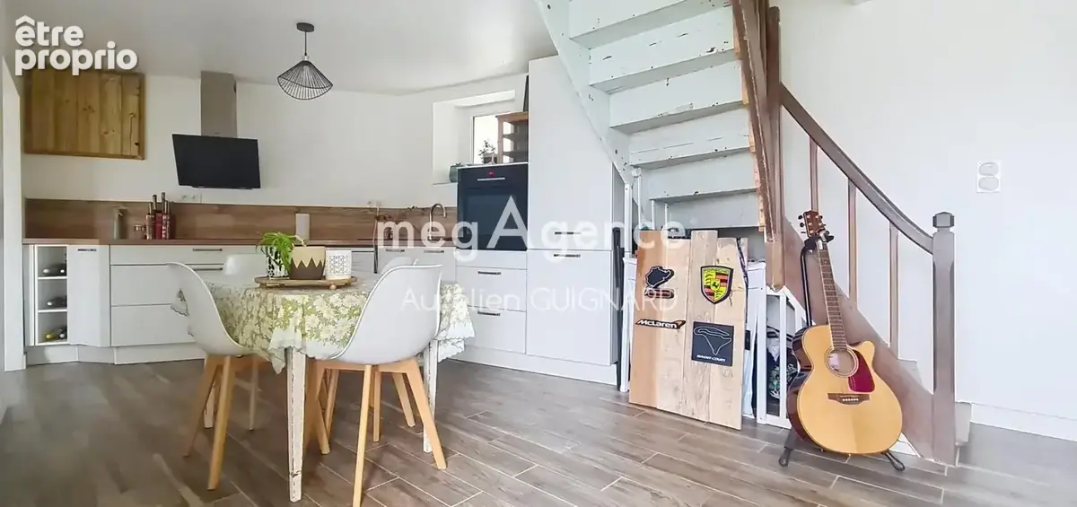 Chaleureuse, 2 Chambres. Bel espace en pelouse avec jardin. Garage / Dépendance - photo 8