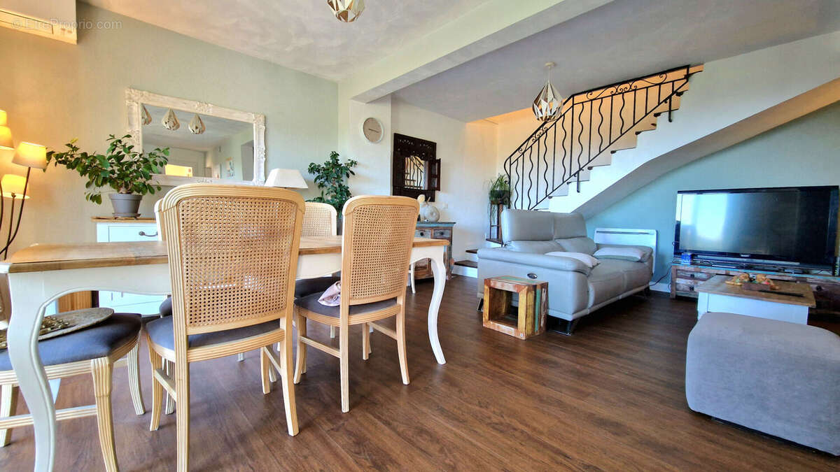 Maison à LES ADRETS-DE-L&#039;ESTEREL