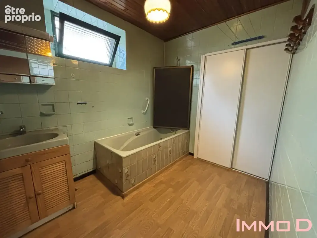 Maison 4 pièces 121 m² à vendre à Thaon-Les-Vosges (88150) - photo 8