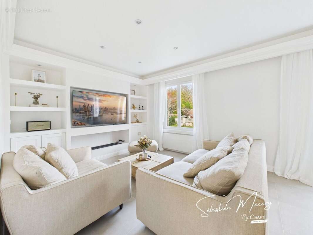 Photo 3 - Maison à FARGUES-SAINT-HILAIRE