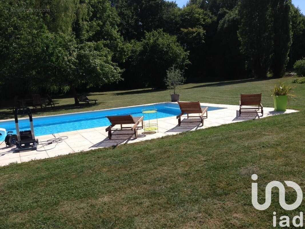 Photo 2 - Maison à MONTBARROIS