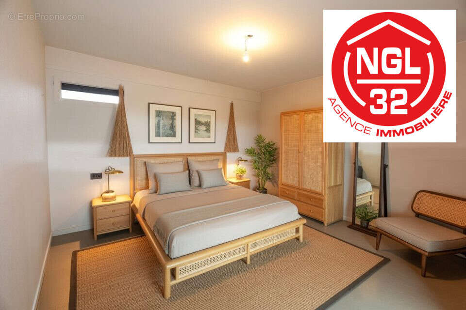 Appartement à CRUSEILLES