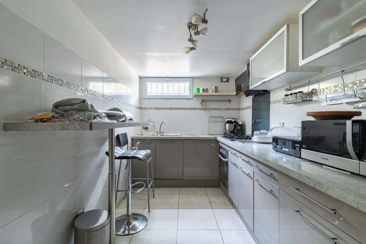 Maison de 5 pièces de plus de 120 m² à Argenteuil avec annexe - photo 9