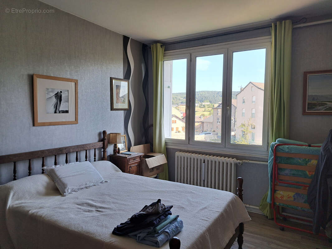 Appartement à TENCE