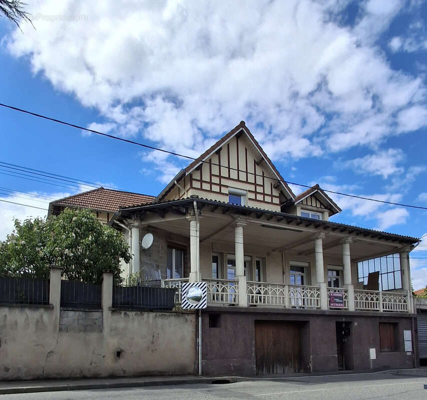 Appartement à FRAISSES