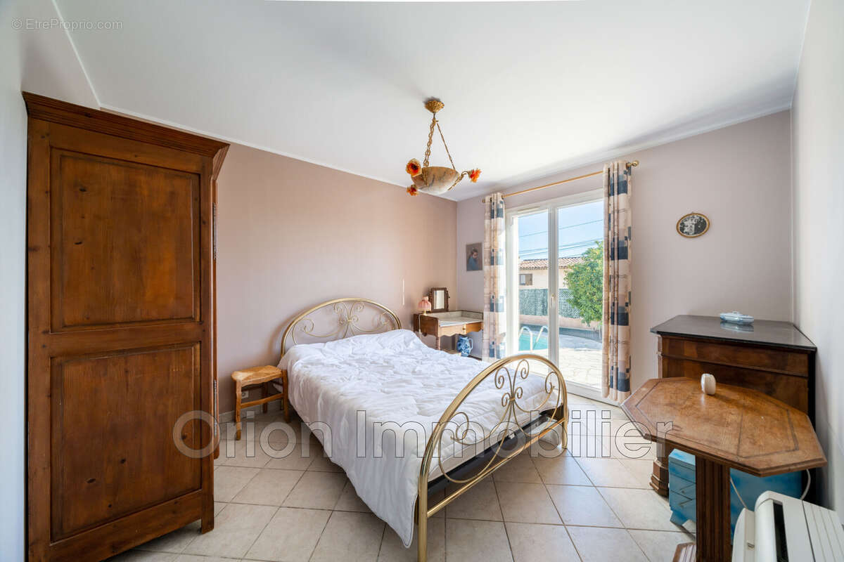 Maison à MANDELIEU-LA-NAPOULE