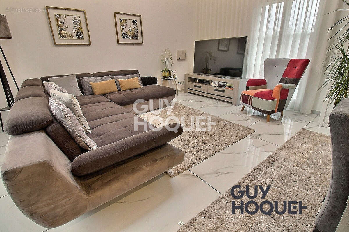 Maison à LIMEIL-BREVANNES