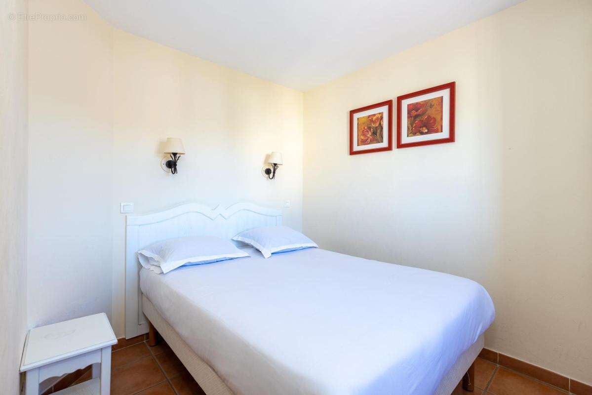 Vente appartement T2 - Résidence de tourisme Pierre et Vacances  à Mallemort - photo 2