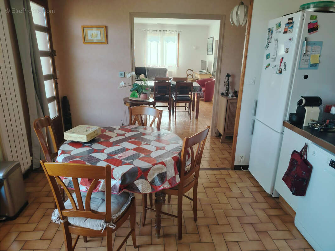 Maison 90 m2  4 pièces avec terrain 1200 m2 - photo 8
