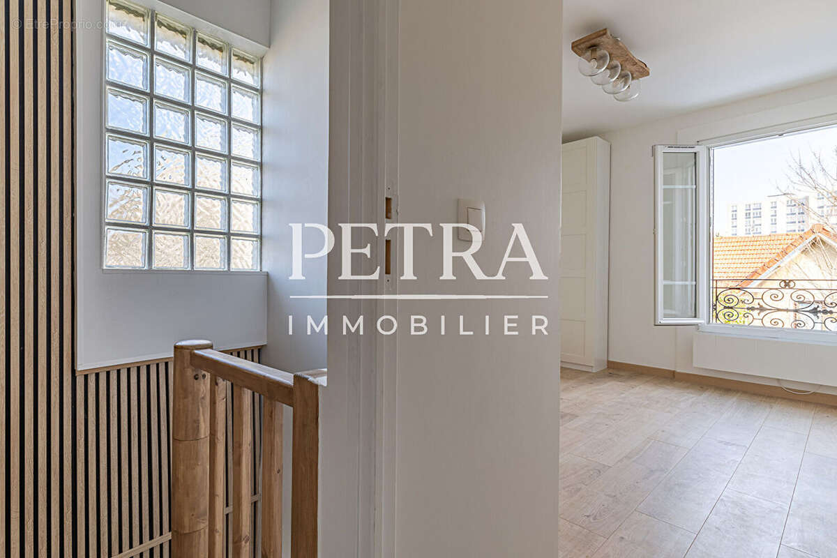 Maison à LE KREMLIN-BICETRE