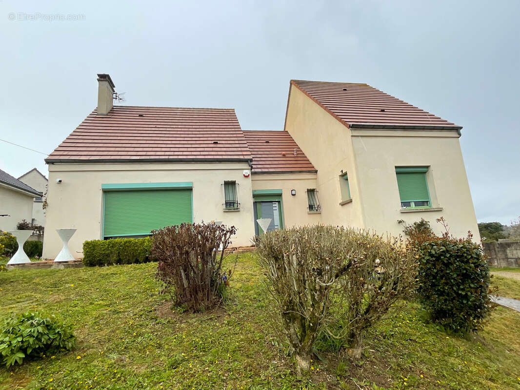 Maison à LA FERTE-GAUCHER
