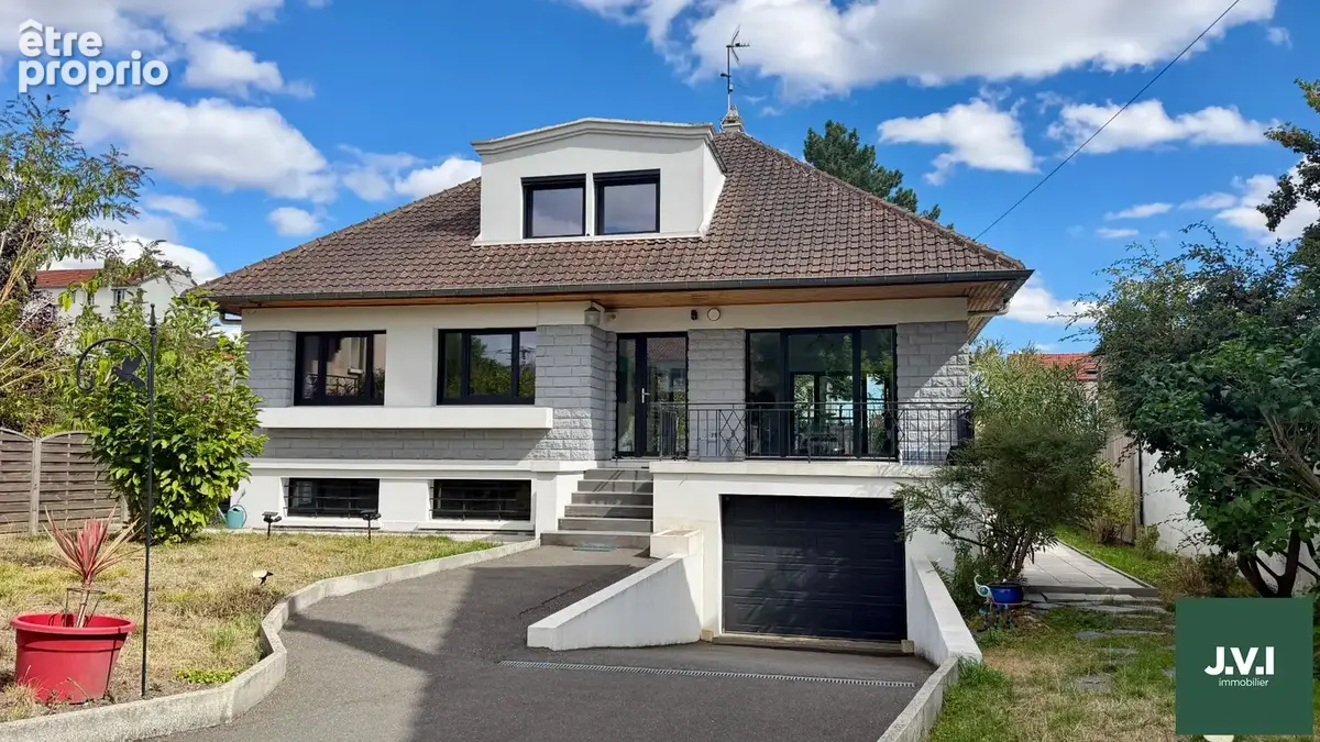 Maison à MONTMORENCY