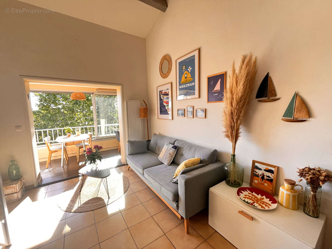 Appartement à SIX-FOURS-LES-PLAGES