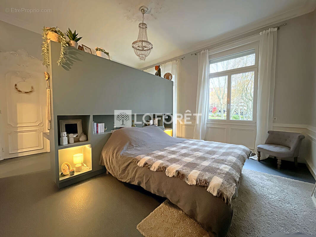 Appartement à SAINT-ETIENNE