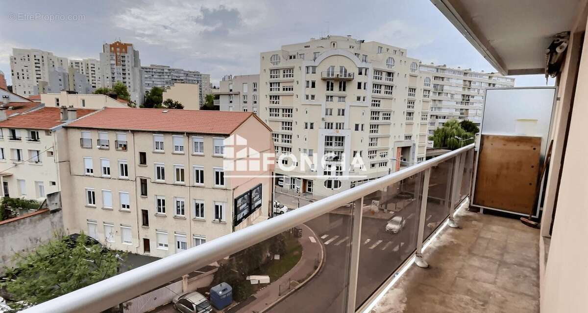 Appartement à SAINT-ETIENNE