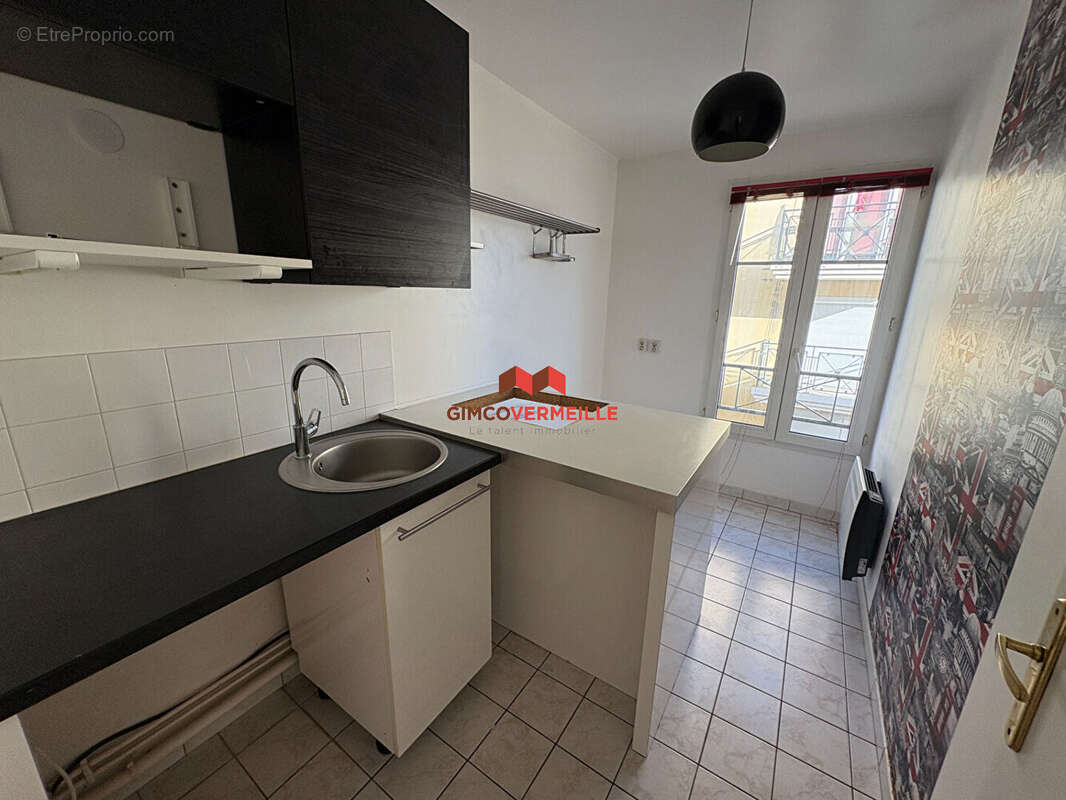Appartement à VOISINS-LE-BRETONNEUX