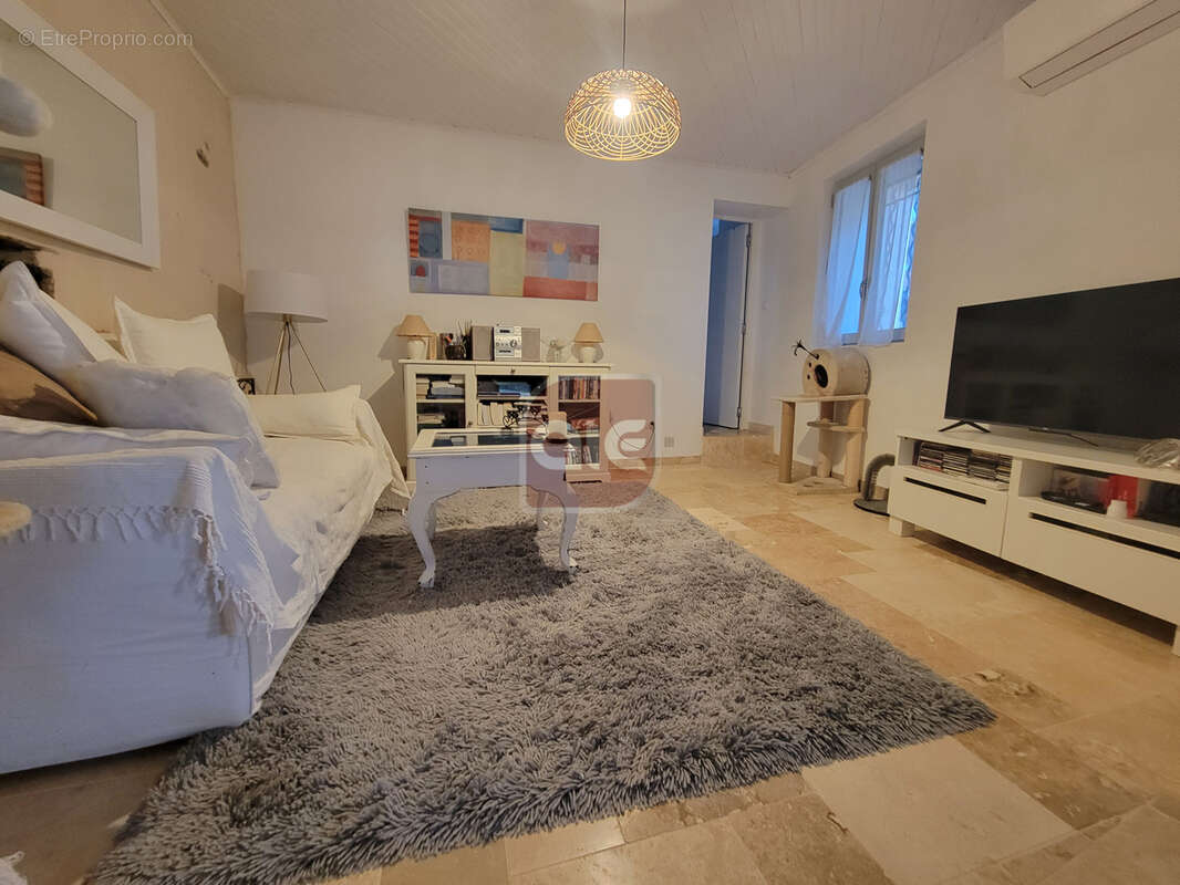Maison à LAROQUE