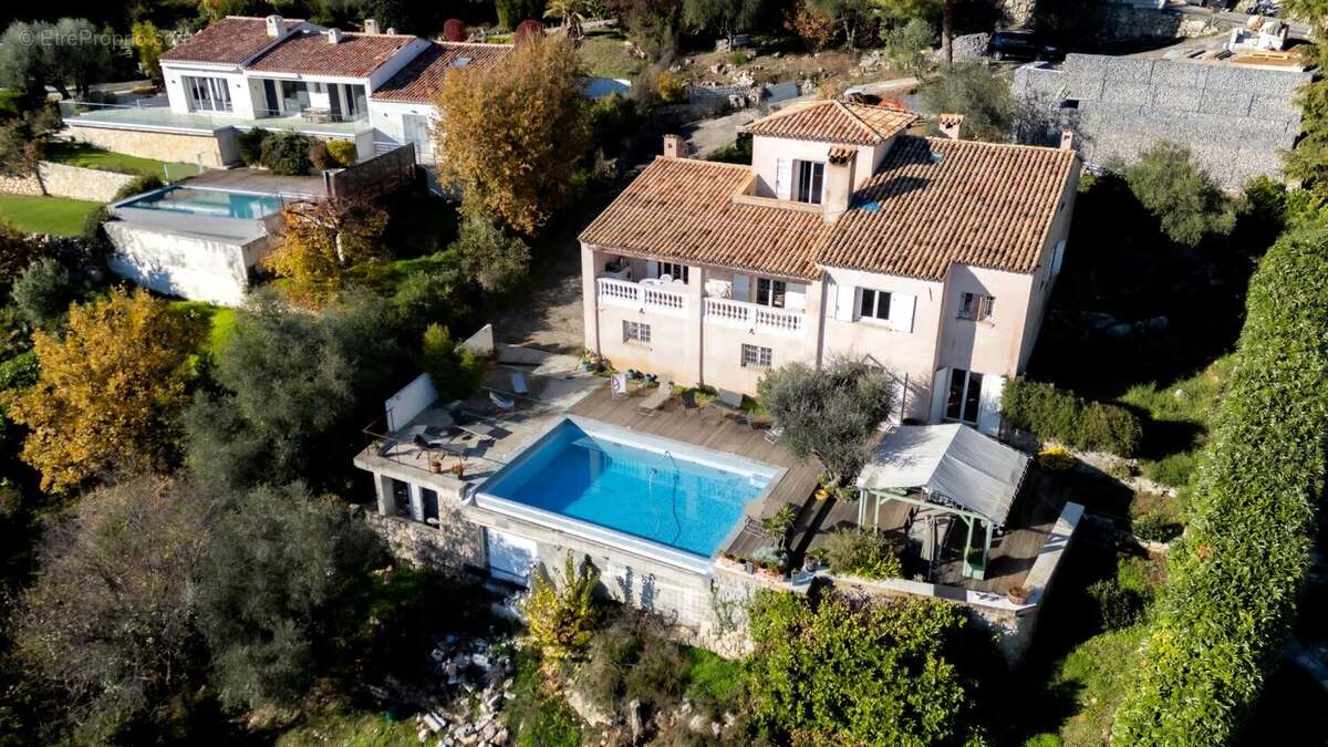 Maison à GATTIERES