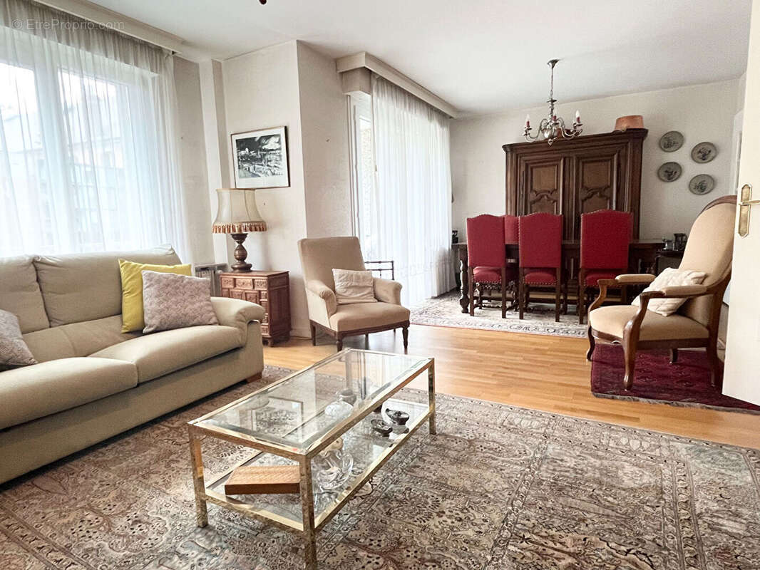 Appartement  traversant  87m2 Rue de la Mouillère - photo 2