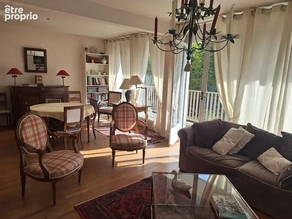 Photo Appartement à Sainte-Foy-Les-Lyon au prix de 295 000€