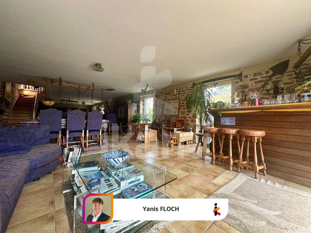 Maison à KERNASCLEDEN