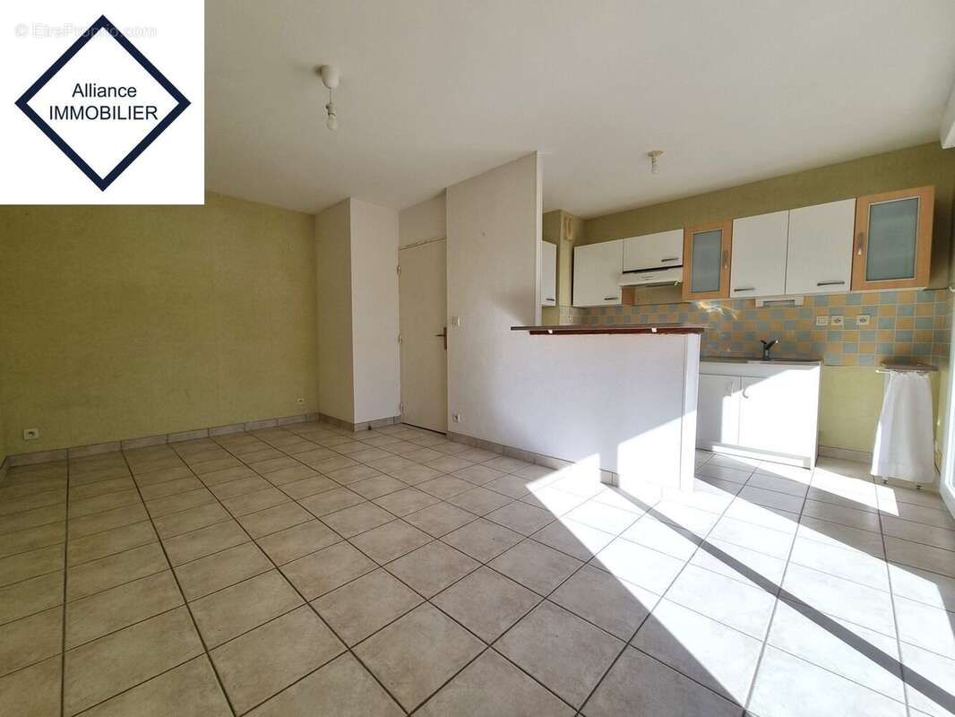 Appartement à SAINT-MEEN-LE-GRAND