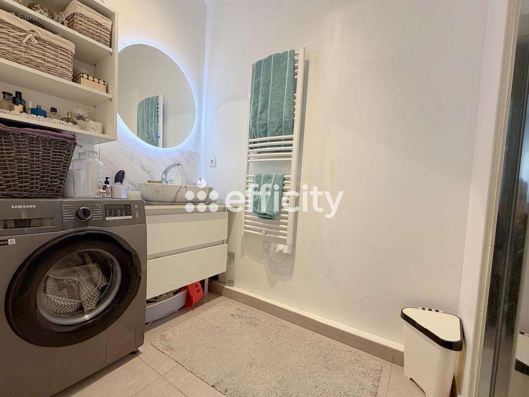Appartement à MARSEILLE-10E