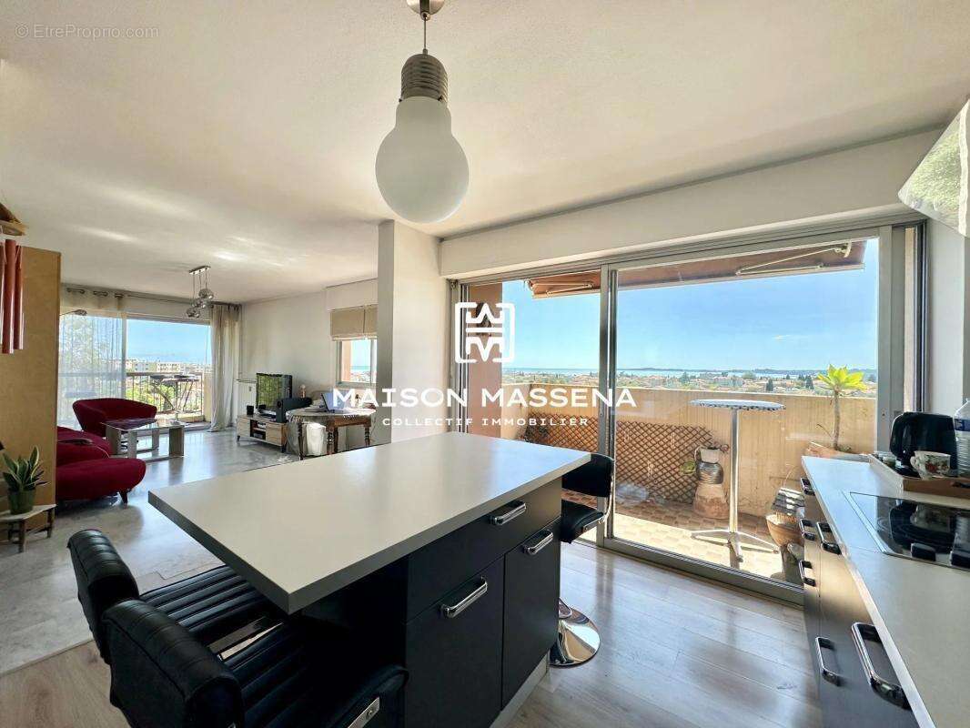 Appartement à CAGNES-SUR-MER
