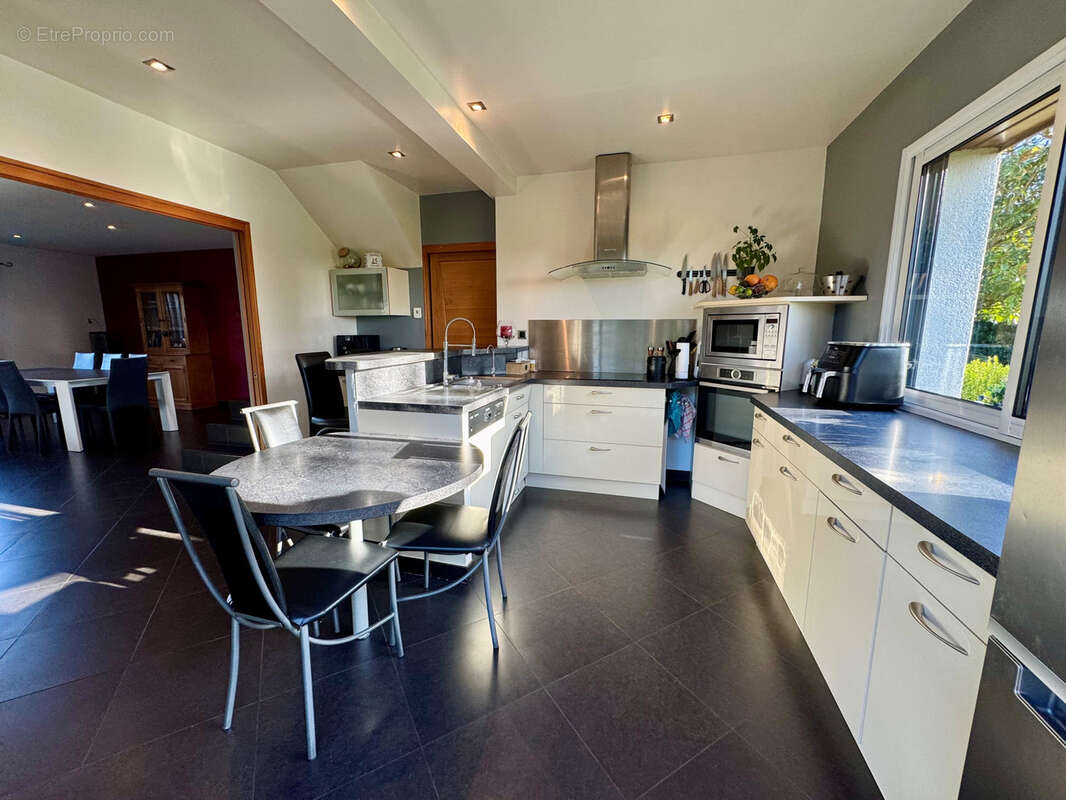 Maison à SAINT-SAUFLIEU