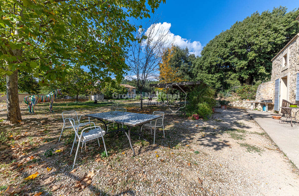 Maison à GREOUX-LES-BAINS